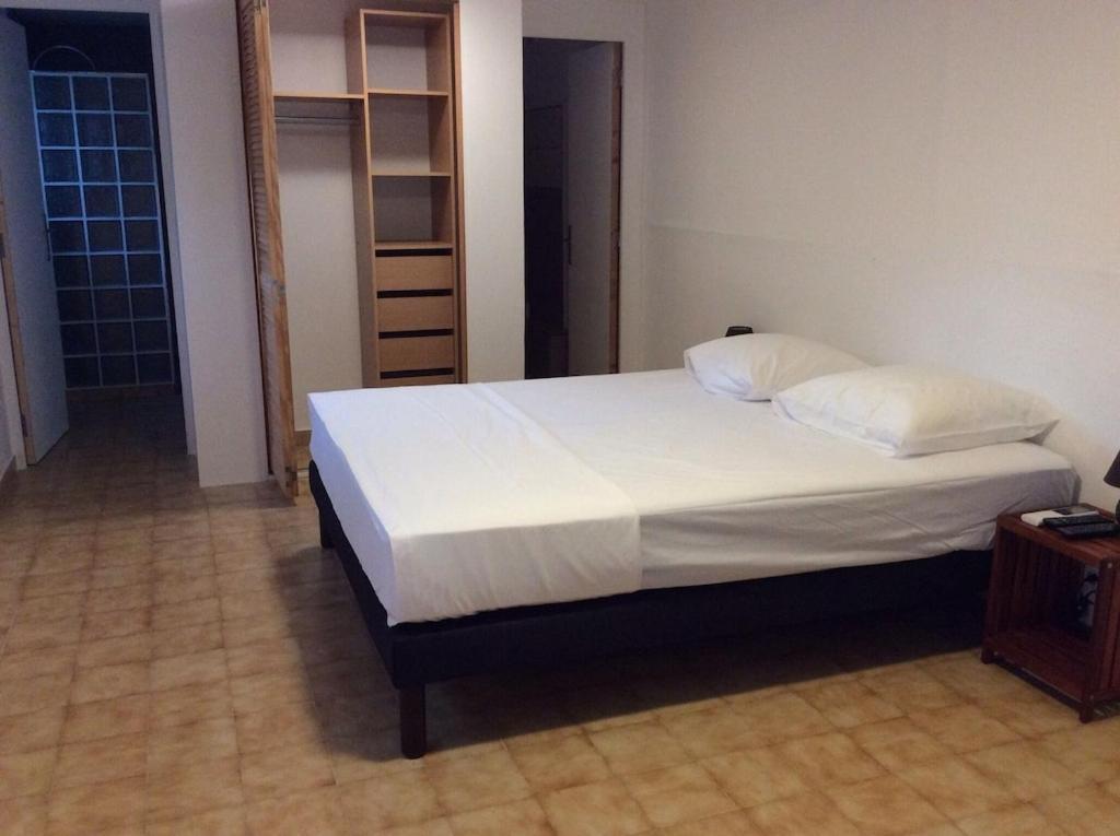 Confortable T1 Le Gosier, Wi-Fi, Piscine Dans Gite Le Gosier  Dış mekan fotoğraf